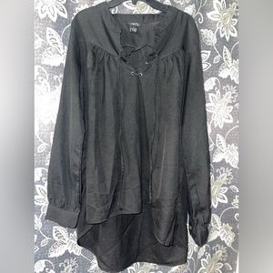 Women’s long sleeve blouse